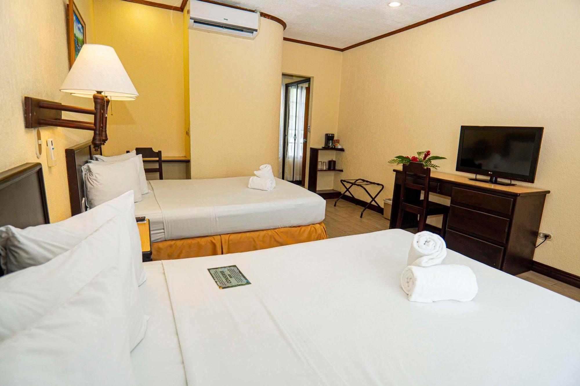 Best Western Hotel & Casino Kamuk Manuel Antonio Exterior photo