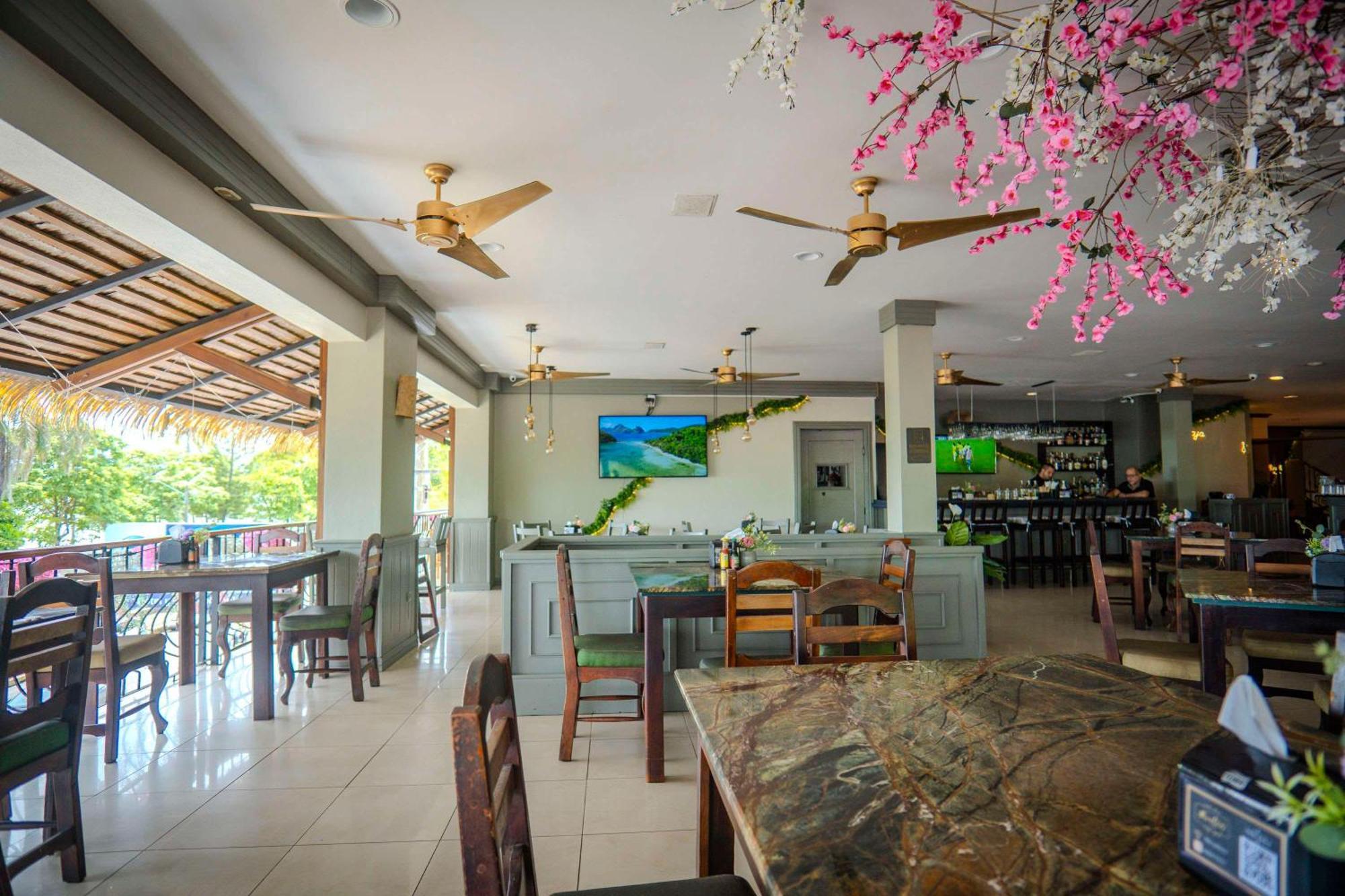 Best Western Hotel & Casino Kamuk Manuel Antonio Exterior photo